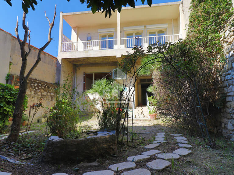 A vendre Maison individuelle 113 m² avec jardin, grand garage et fort potentiel  Marseille 10e — photo 1