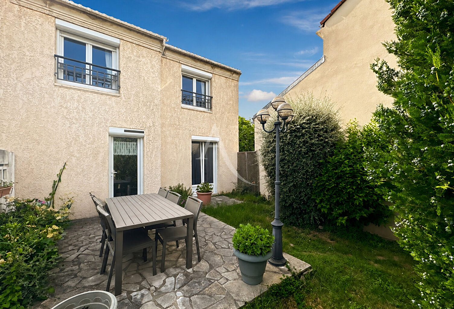 Maison — photo 1
