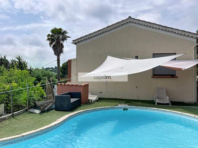 VILLA de 138 m² composée d'un T3 et d'un T1 avec PISCINE — photo du bien
