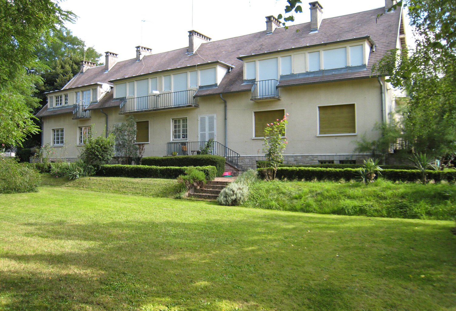 TRES BEL IMMEUBLE IDEAL INVESTISSEUR — photo 1