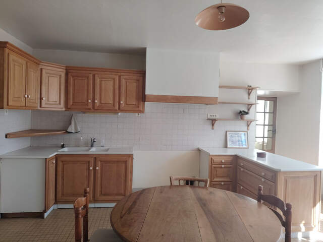 Corps de ferme avec 2 habitations et grange sur plus de 5000 — photo du bien