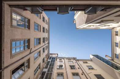 Appartement  590000 €