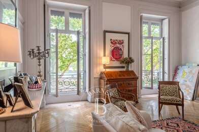 Appartement  610000 €