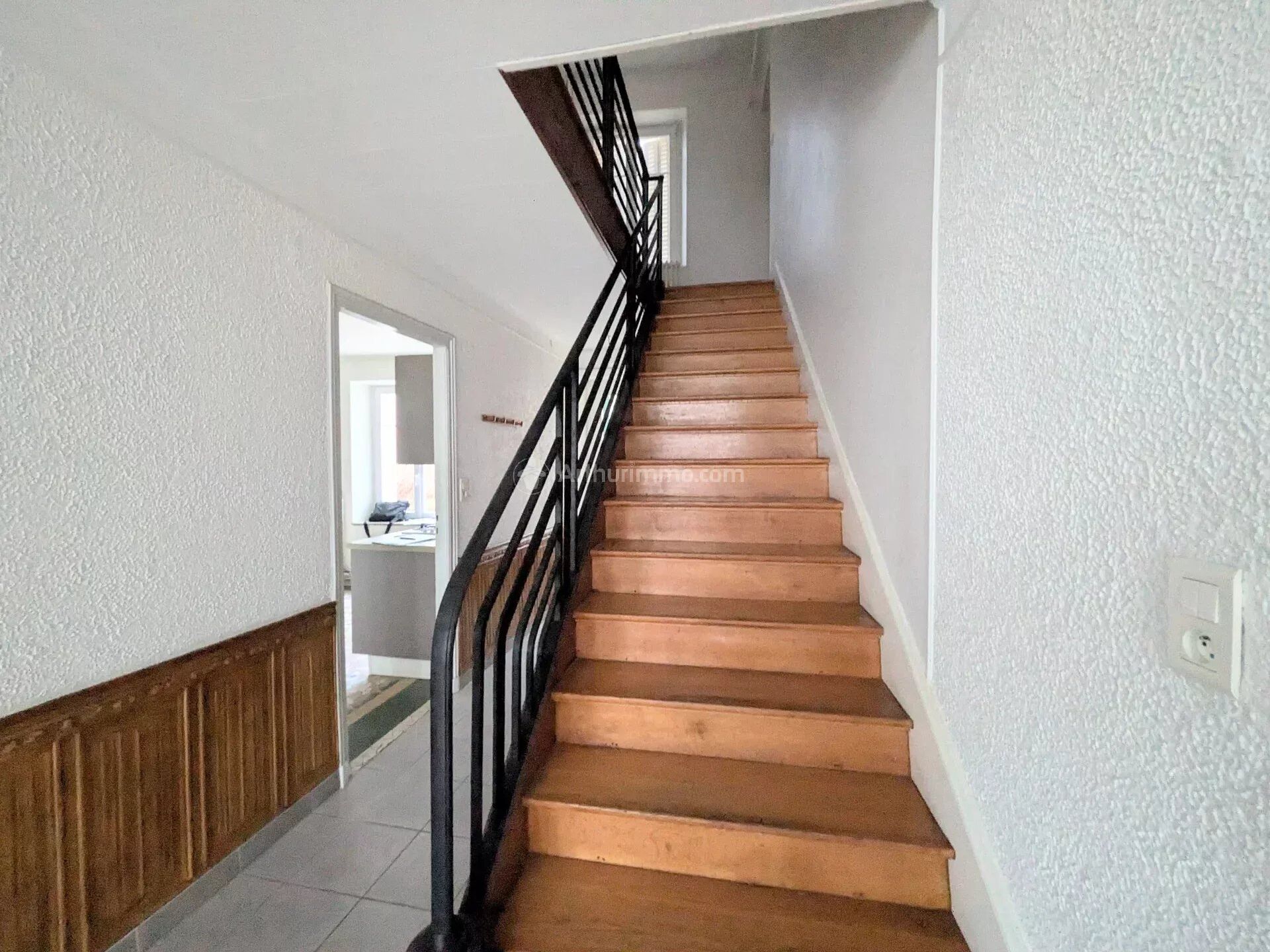 Maison 7 pièces 142 m² · à Châtenois · 142 m² · 160 000 €