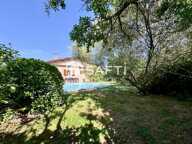 Maison familiale avec piscine et beaux volumes — photo 2