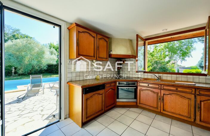 Maison familiale avec piscine et beaux volumes — photo 4