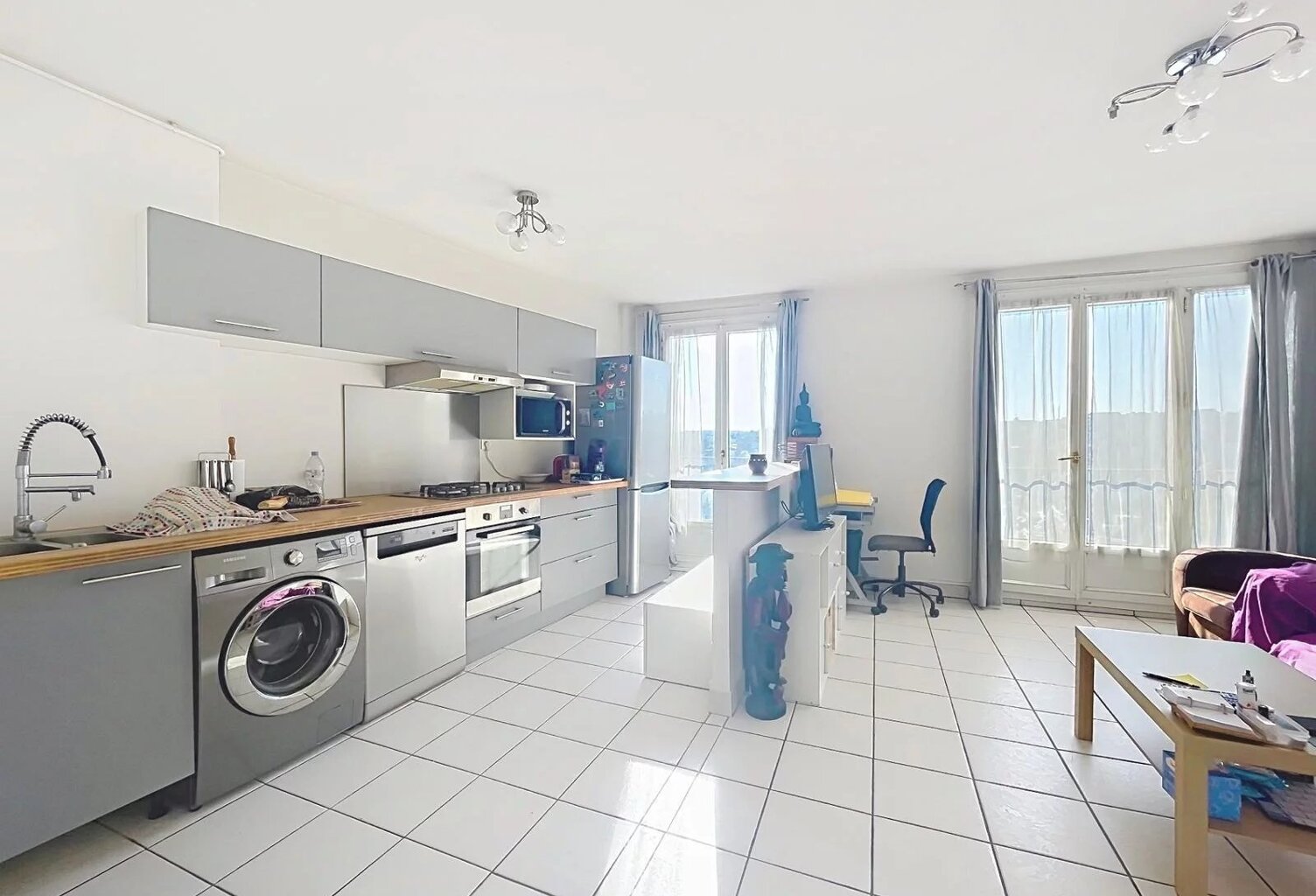 Appartement F3 traversant de 57m2 au dernier étage avec vue dégagée et rénovation énergétique votée — photo 1