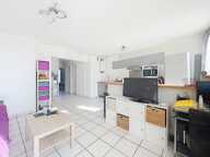 Appartement F3 traversant de 57m2 au dernier étage avec vue dégagée et rénovation énergétique votée — photo 2