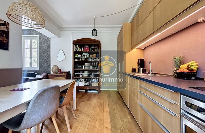 Maison meulière de charme – Hyper-centre de Montgeron – 150 m² – Jardin arboré — photo 2