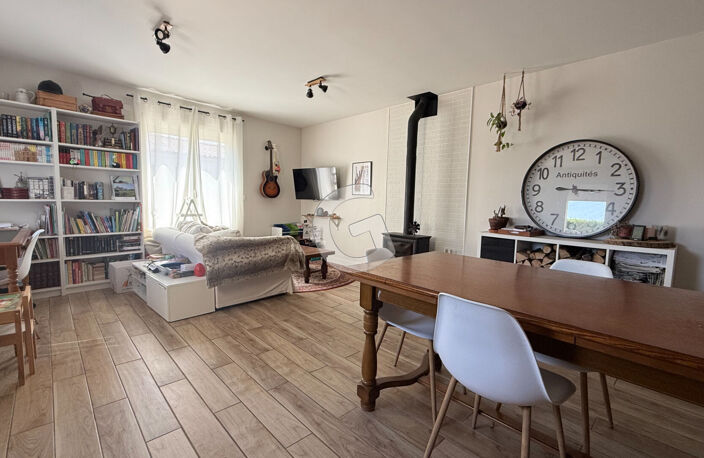 MAISON - 5 PIECES - 123 M² - A VENDRE - LE BERNARD — photo 4