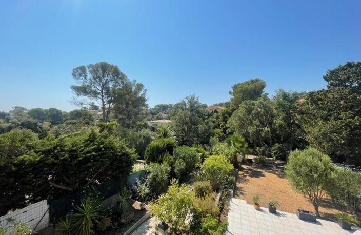 Appartement - 100m² - Saint-Aygulf — photo 2