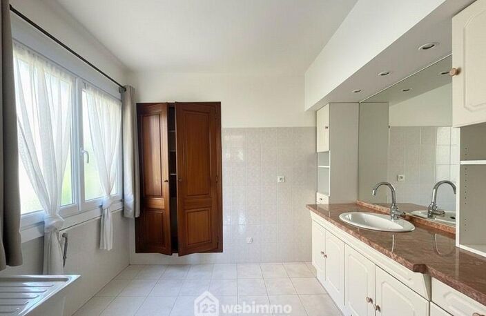 Appartement - 100m² - Saint-Aygulf — photo 5