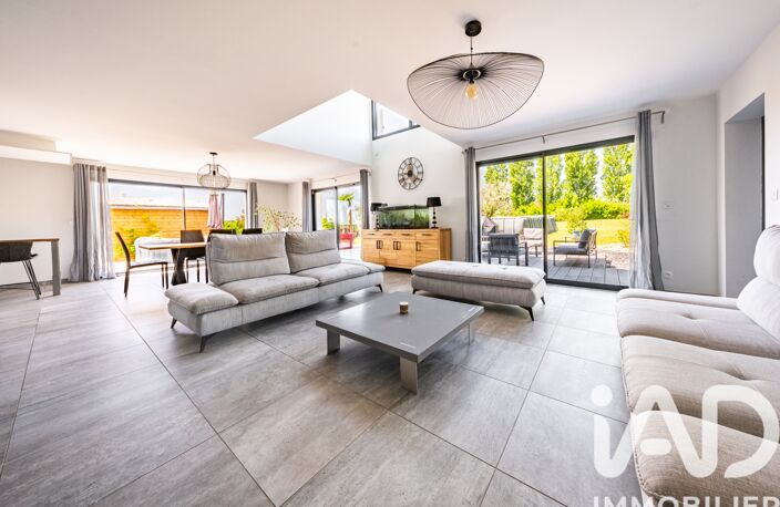 Vente Maison/villa 6 pièces — photo 2