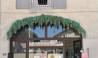 Commerce  236 m² à vendre à Uzès (30700)