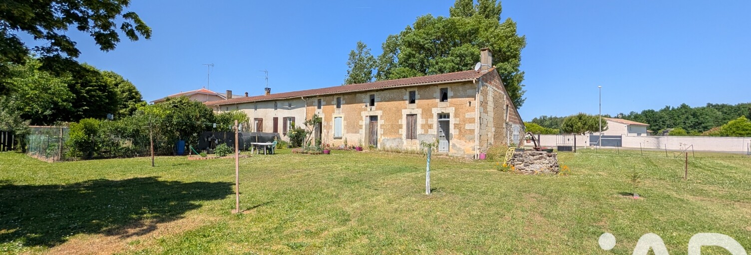 Immeuble  118 m² à vendre à Bussac-Forêt (17210)