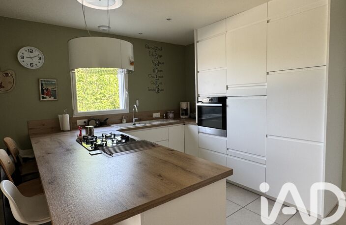 Vente Maison/villa 8 pièces — photo 3