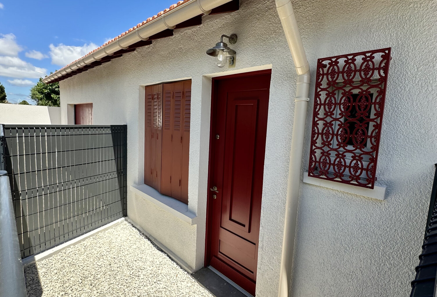 MAISON LOCATION VIDE A L'ANNÉE AU PRIX DE 1250 EUR / MENSUEL — photo 1