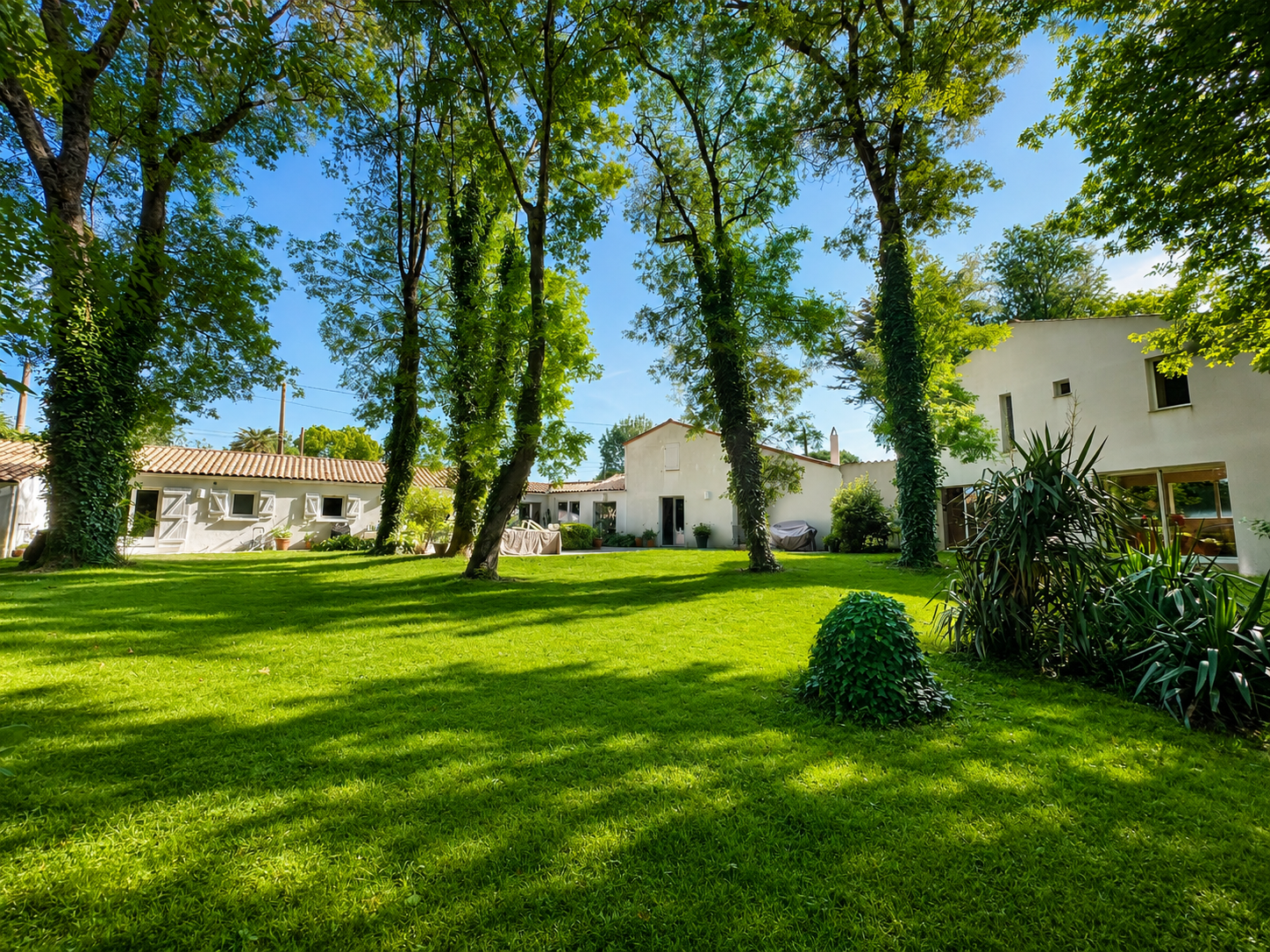 Villa / Maison  T7 à vendre Saint-Sulpice-de-Royan 17200