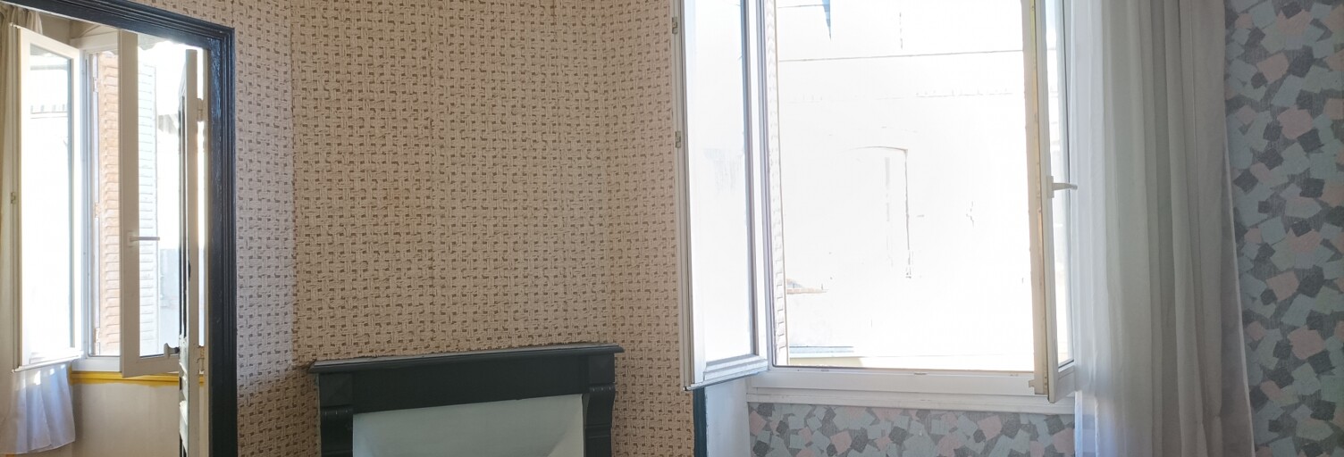 Immeuble  318 m² à vendre à La Courtine (23100)
