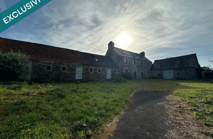Maison avec hangar et 28 000m² de terrain. — photo 4