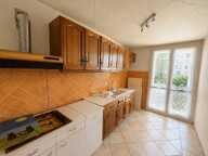Spacieux appartement proche des commodités avec véranda — photo 2