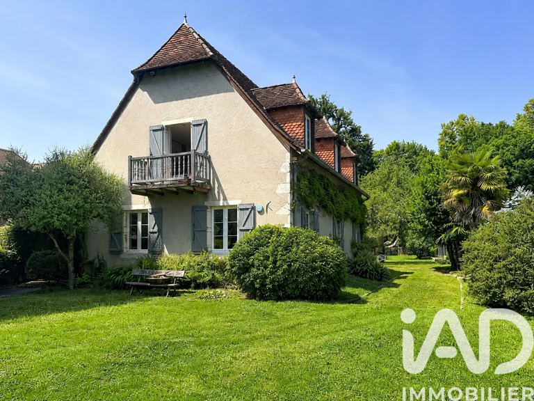 Vente Maison/villa 8 pièces — photo 1