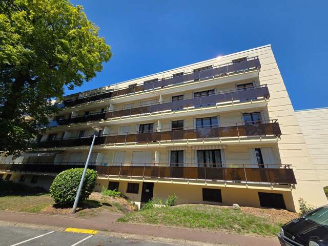 Appartement de 5 pp dans quartier prisé — photo du bien