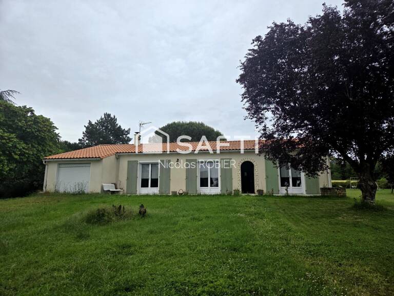 PLAIN PIED BEAUX VOLUMES AVEC GRANDE DÉPENDANCE HANGAR JARDIN AU CALME AUX PORTES DE NIORT! — photo 1