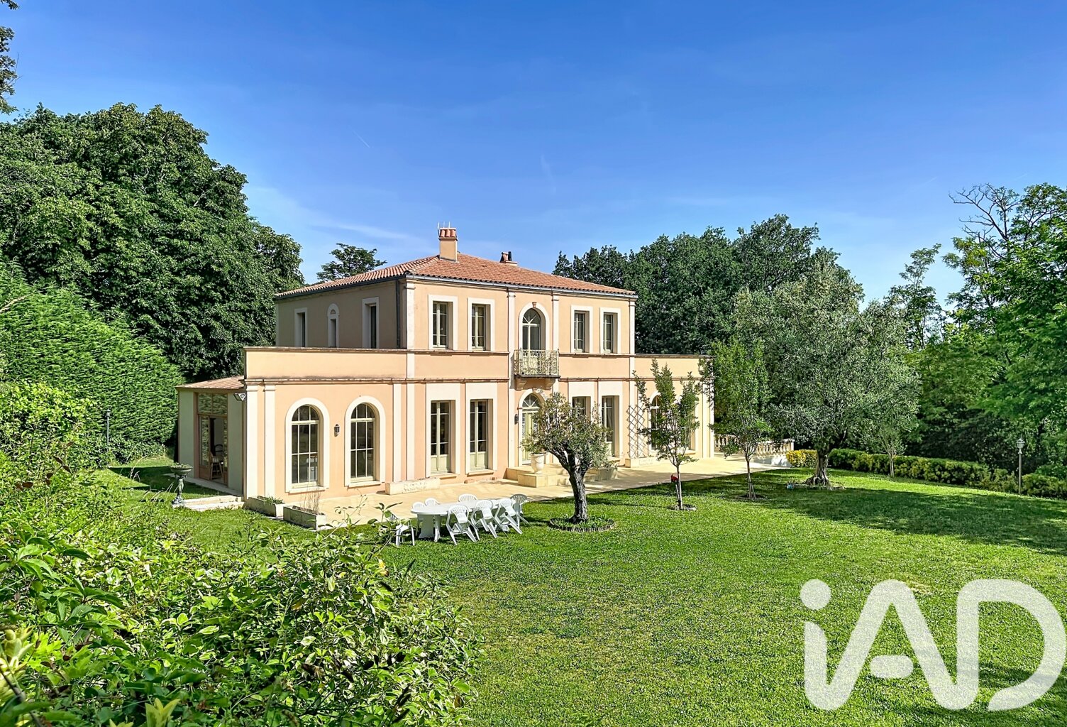 Vente Maison/villa 10 pièces — photo 1
