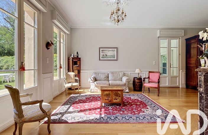 Vente Maison/villa 10 pièces — photo 2