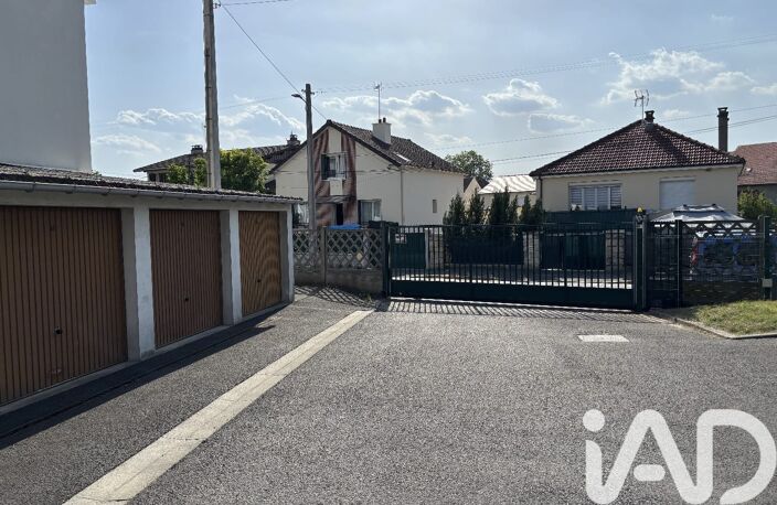 Vente Garage 12 m&sup2; — photo 2