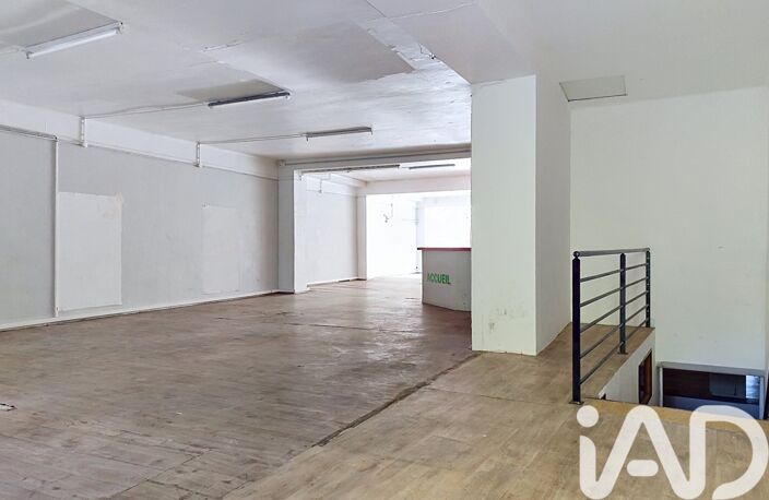 Vente Boutique/Local commercial 600 m&sup2; — photo 2
