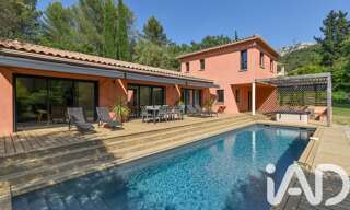 Maison 5 Pièces 150 m² à louer à Roquevaire (13360)