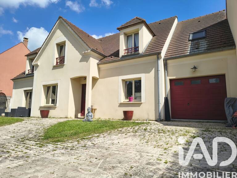 Vente Maison/villa 8 pièces — photo 1