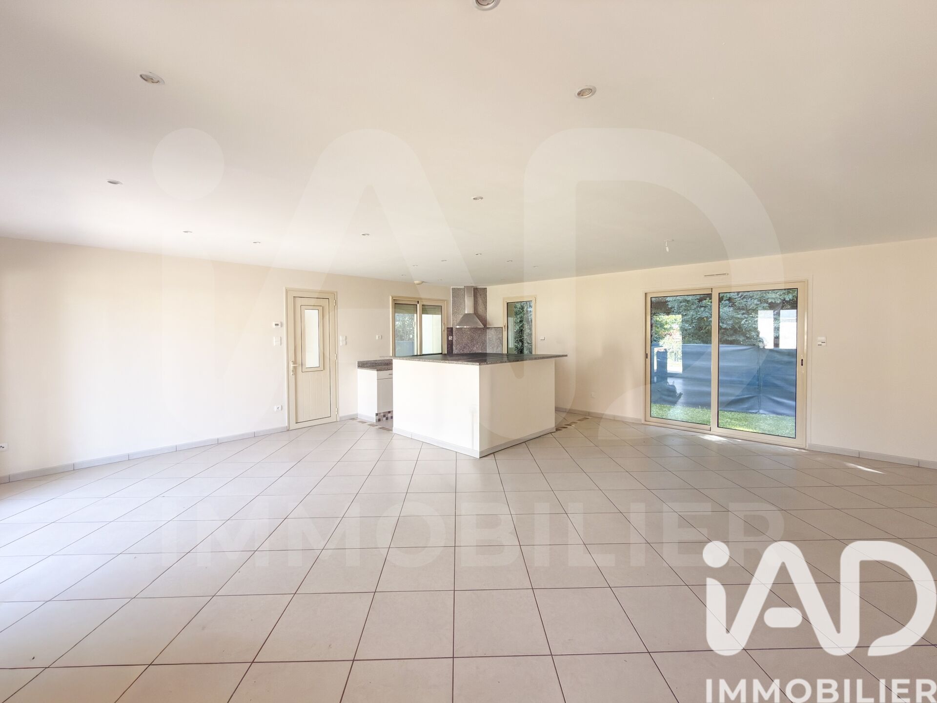 Vente Maison/villa 5 pièces - Photo 3