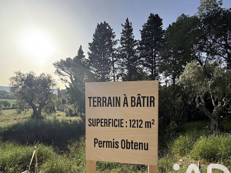 Vente Terrain à bâtir 1 212 m&sup2; — photo 1
