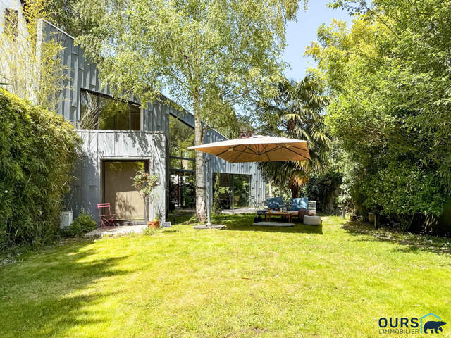 2 maisons avec grand jardn à l'abris des regards et à 60 mètr — photo du bien