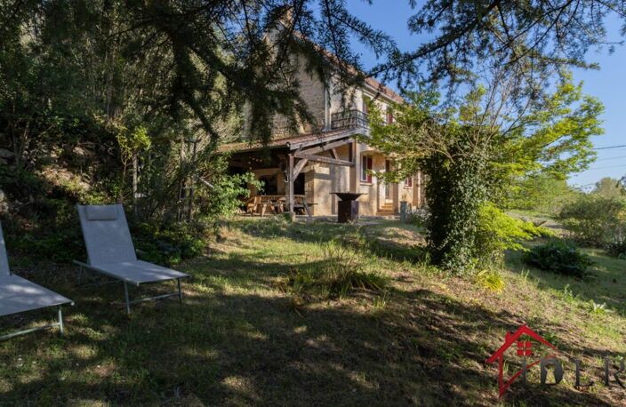 Propriété en pierre à découvrir à Groléjac — photo 5