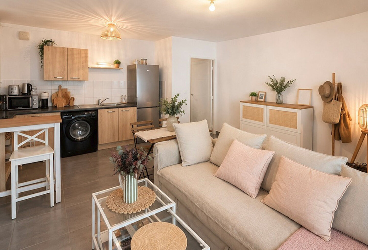 APPARTEMENT / MAISON Duplex Terrasse rez-de-jardin Parking sous-sol — photo 1