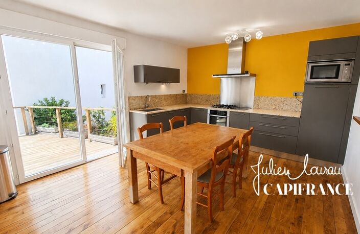 Maison à vendre Centre Ville de CONCARNEAU - 112 m² - 2 Chambres - Terrasse — photo 4