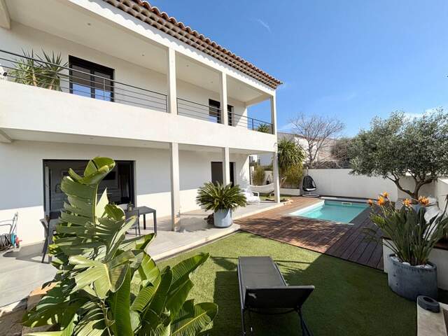 Maison à vendre contemporaine 6 pièces LA CIOTAT (13) — photo du bien