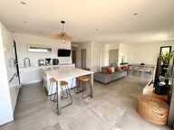 Maison à vendre contemporaine 6 pièces LA CIOTAT (13) — photo 2