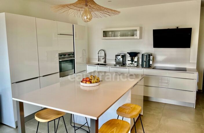 Maison à vendre contemporaine 6 pièces LA CIOTAT (13) — photo 4