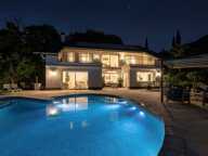 Villa d'exception avec vue dégagée, piscine et prestations haut de gamme — photo 2