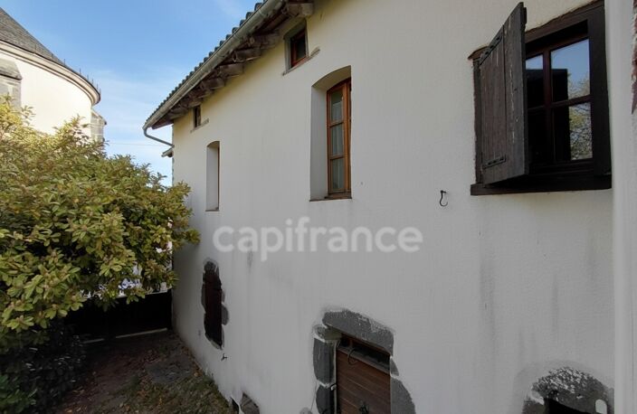 Élégante demeure au cœur de Saint-Paul-des-Landes - Cantal (15) — photo 3