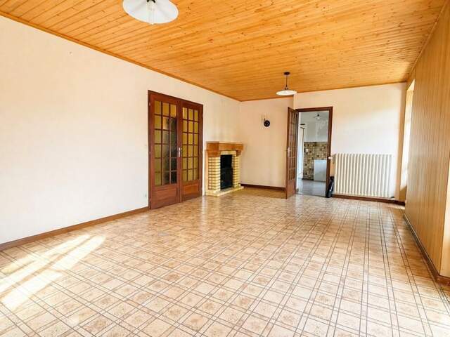 À vendre Thones Appartement 5 pièces à rénover plus plateau à aménager — photo du bien