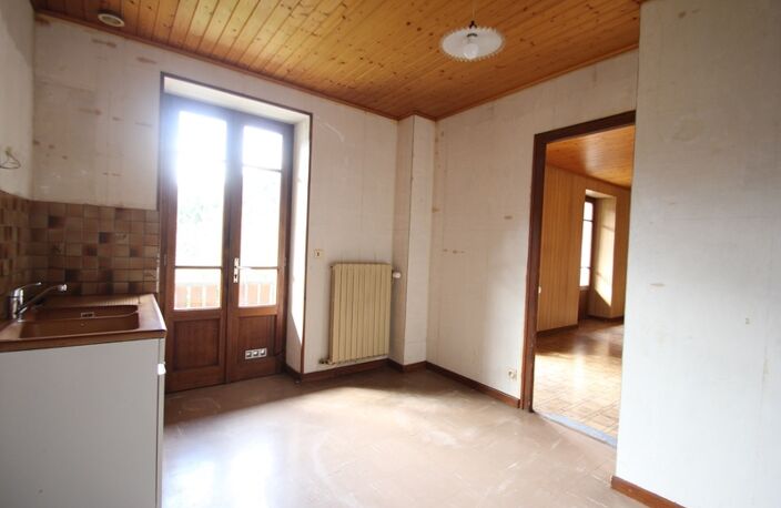 À vendre Thones Appartement 5 pièces à rénover plus plateau à aménager — photo 3