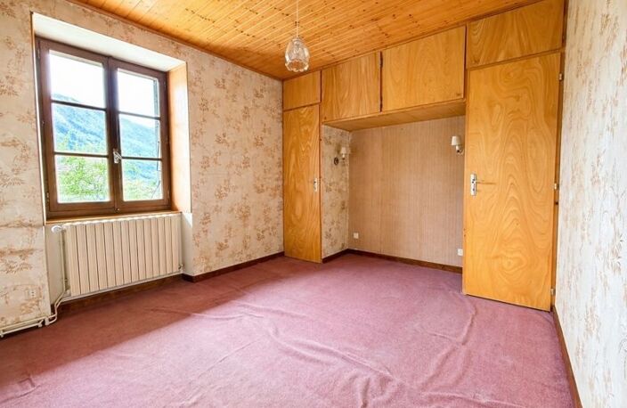 À vendre Thones Appartement 5 pièces à rénover plus plateau à aménager — photo 4