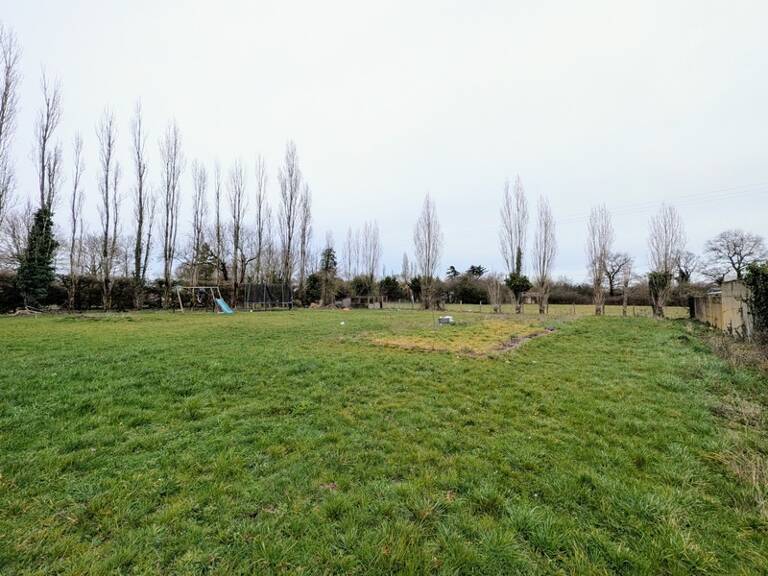 Terrain à vendre de 1 291,00 m² NUEIL LES AUBIERS (79) — photo 1