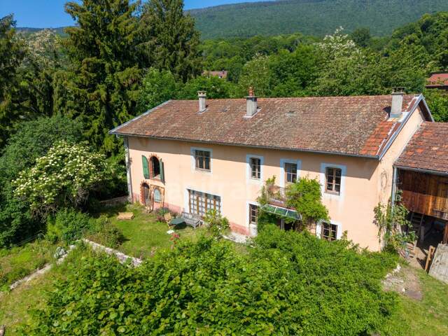 Maison à vendre 5 pièces PERON (01) — photo du bien